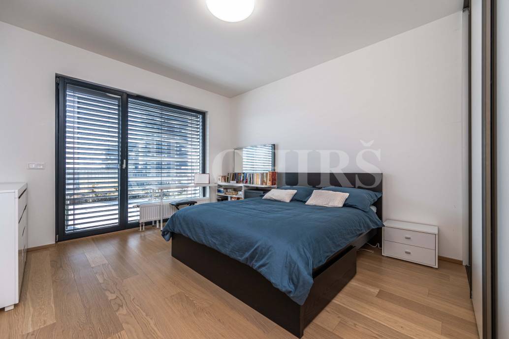 Prodej bytu 4+kk, 175m² s terasou, sklepem a garážovým stáním, OV, ul. Hasilova 3125/10, Praha 5 - Stodůlky