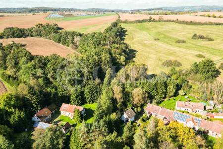 Prodej pozemku, OV, 1331m2, Břežany u Lešan