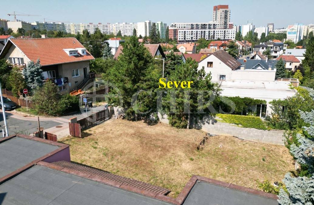 Prodej stavebního pozemku s projektem a stavebním povolením, 588m2, ul. Na Hvížďalce 1033/25, Praha 5 - Stodůlky