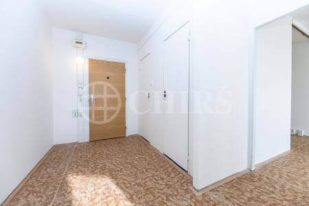 Prodej bytu 2+kk, 43m² se sklepem, OV, ul. Fingerova 2182/7, Praha 5 - Stodůlky