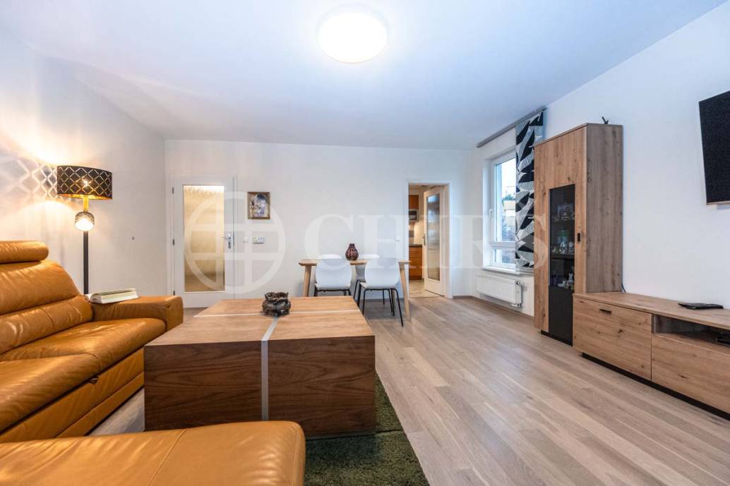 Prodej bytu 3+1 s lodžií, sklepem a garážovým stáním, OV, 105m², ul. Klausova 1360/13b, Praha 5 - Stodůlky