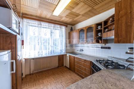 Prodej rodinného domu, 228m², ul. Lánská 337, obec Nižbor, okres Beroun