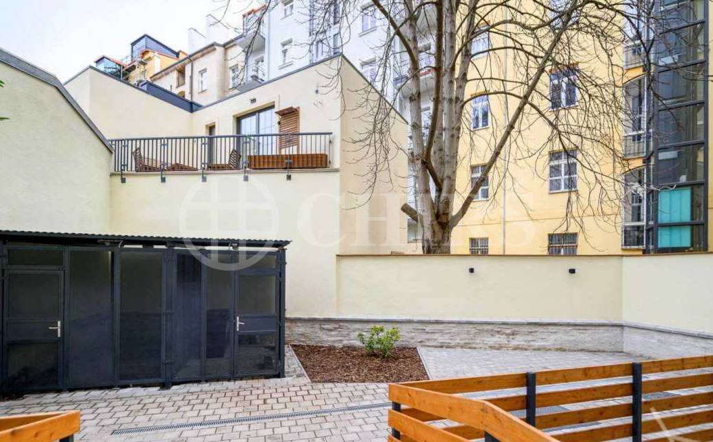 Prodej bytové jednotky 2+kk, OV, 43,2 m², ul. Na Výšinách 900/8, Praha 7 - Bubeneč