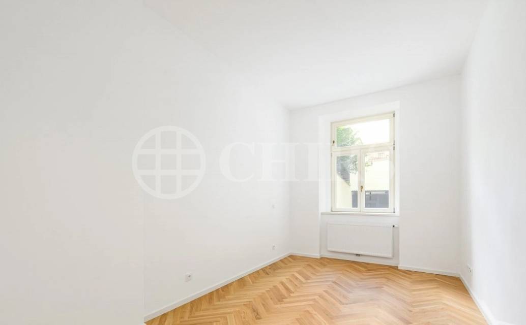 Prodej bytové jednotky 2+kk, OV, 43,2 m², ul. Na Výšinách 900/8, Praha 7 - Bubeneč